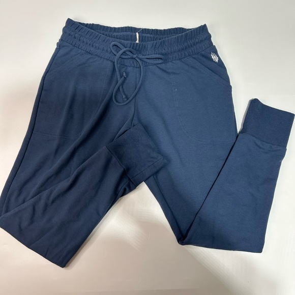 Free People Movement Sunny Skinny Cuffed Blue Sweatpants SzM - Picture 1 of 8